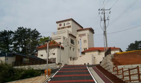 ▲서면 마량리 137번지에 있는 한국최초성경전래기념관