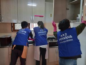 장항읍·서천군여성단체협, 거동불편 가정 봉사활동